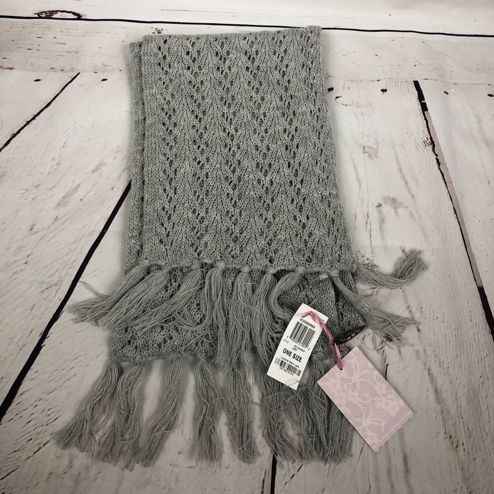 American Rag Grey‎ Scarf